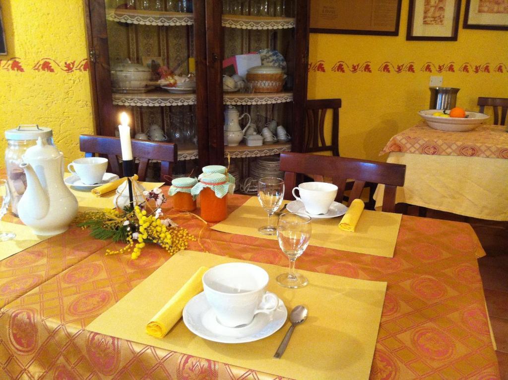 Agriturismo La Rocca Di Perti ฟีนาเลลีกูเร ภายนอก รูปภาพ